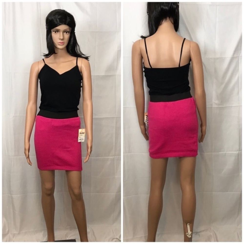 Mudd Pink and Black Sweater Mini Skirt Size S NWT